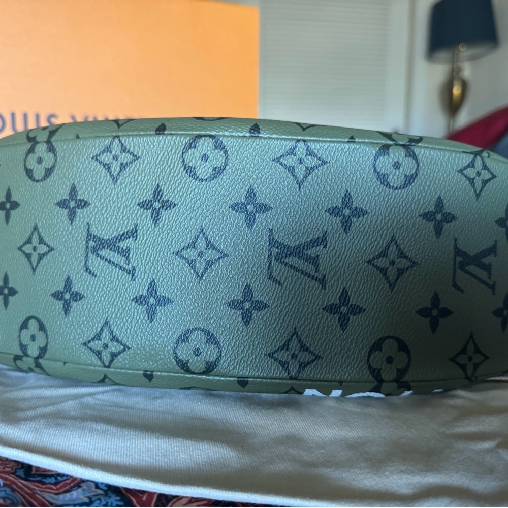 AUTHENTIC - Louis Vuitton Hammock Bag Khaki Green Vermillion Red Monogram Canvas - Picture 3 of 10